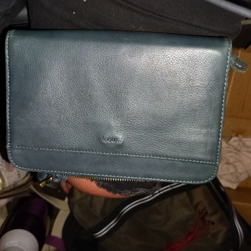 Minooy crossbody wallet